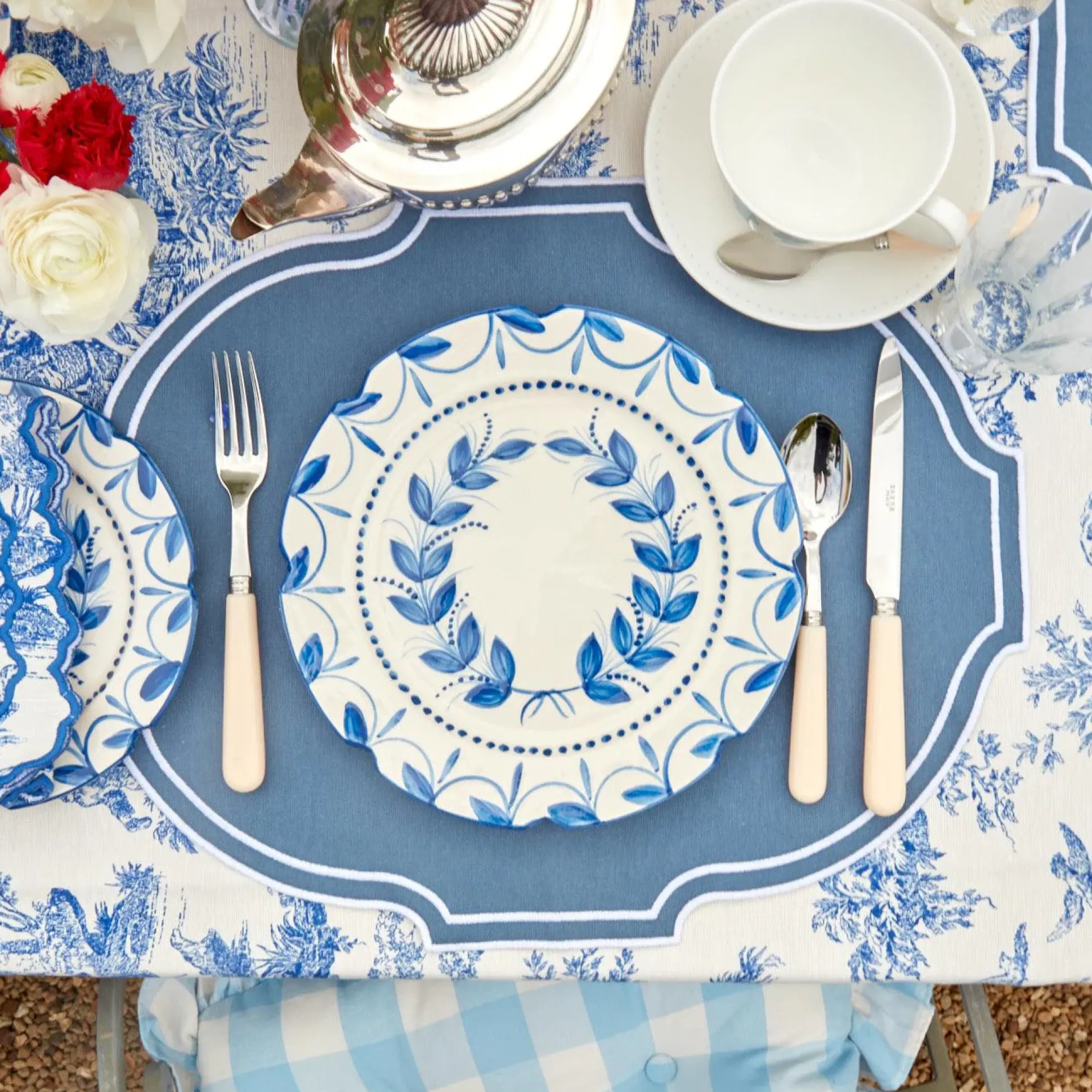 Ivory Cutlery Set (4 Piece)