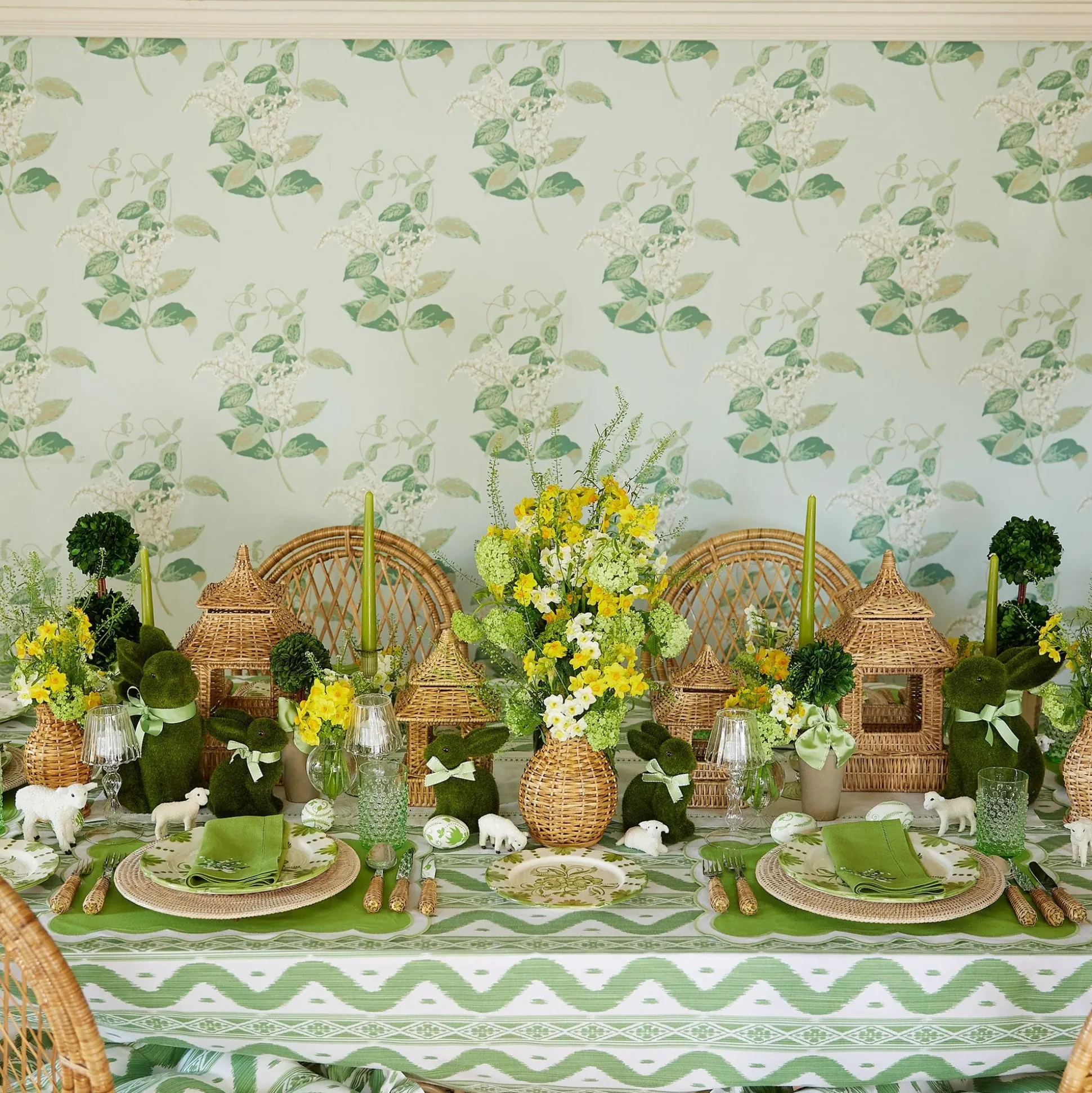 Lily Of The Valley Green Linen Napkins (Set Of 4)