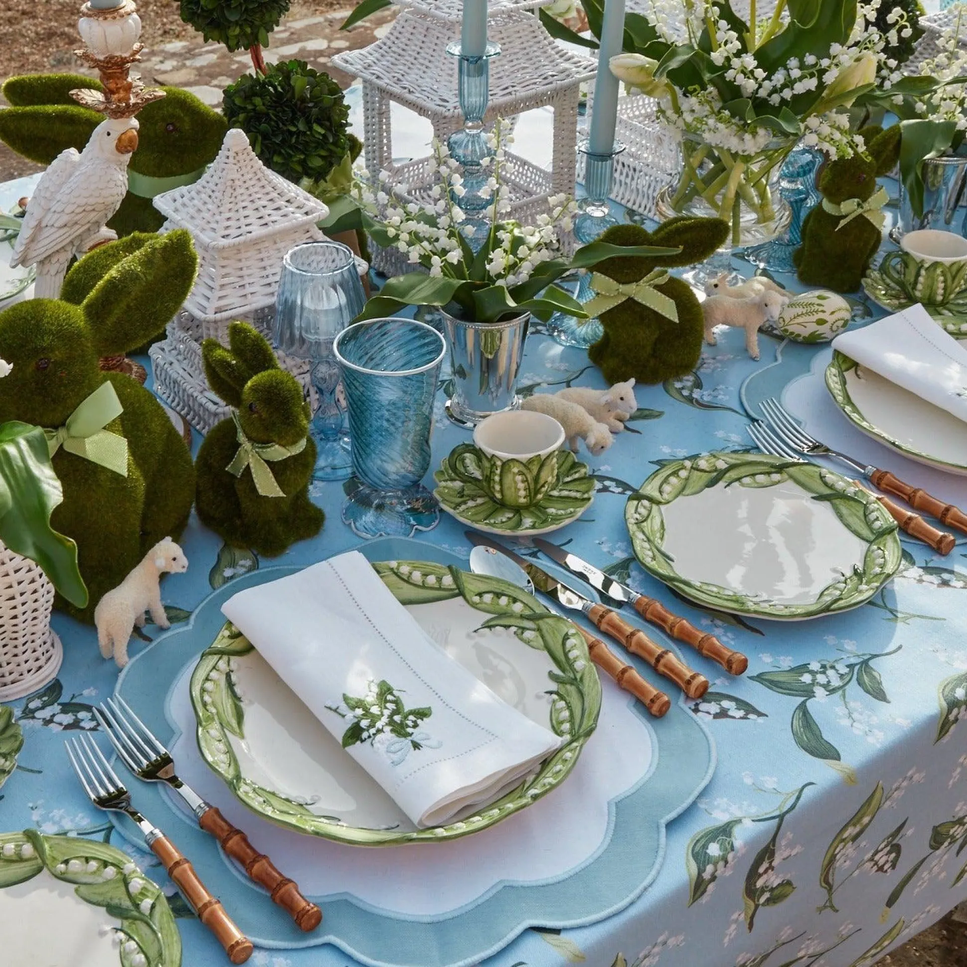 Lily Of The Valley White Linen Napkins (Set Of 4)