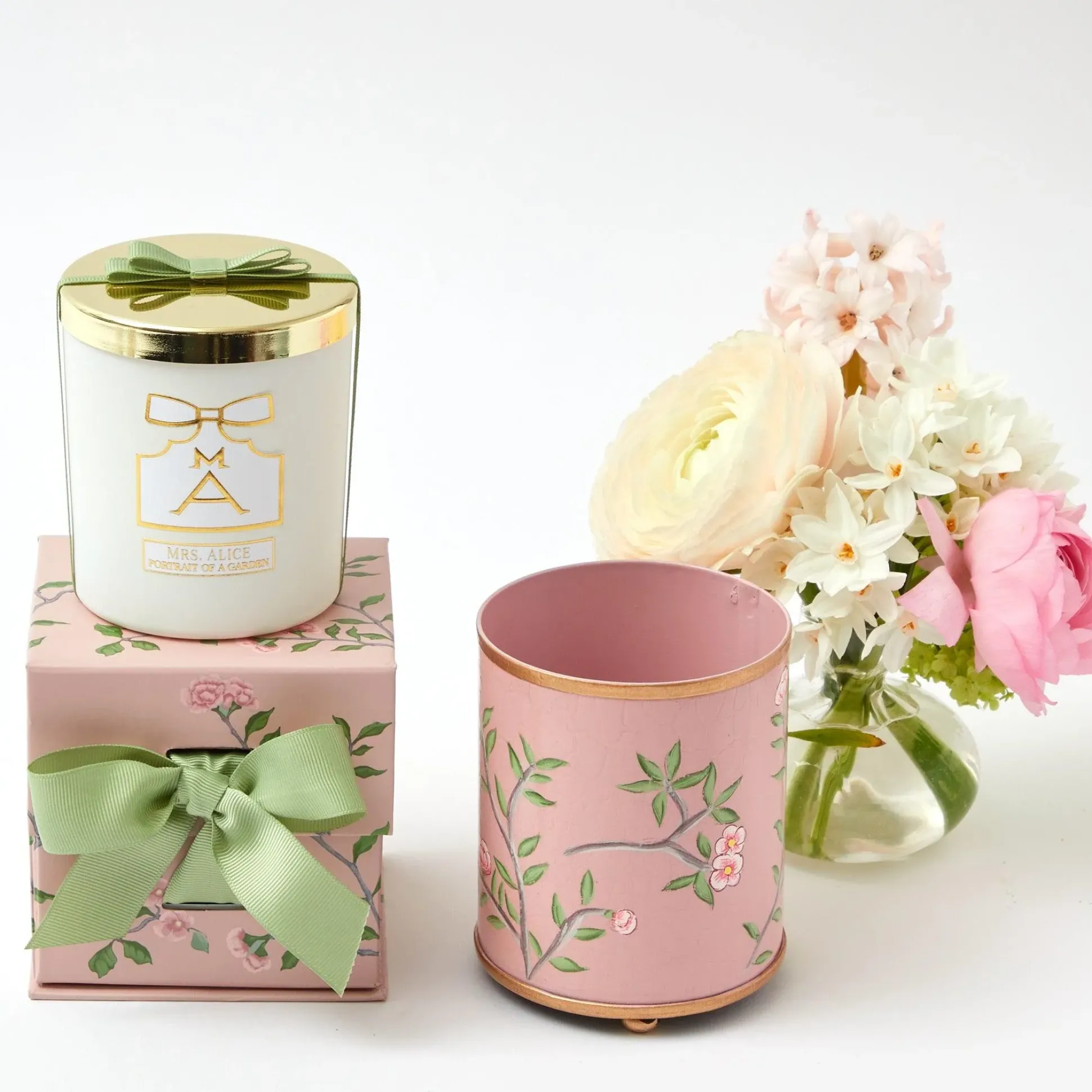 Portrait Of A Garden Scented Candle & Pot Set