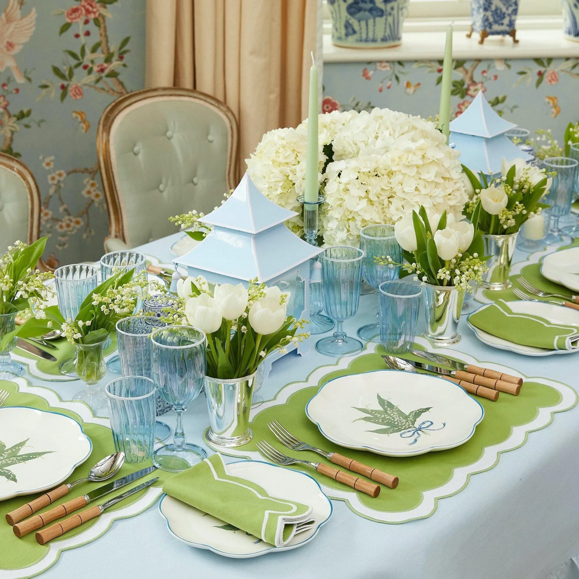 Scalloped Lily Of The Valley Dinner Plate (Set Of 4)