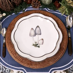 Scalloped Mushroom Starter Plate (Grey)