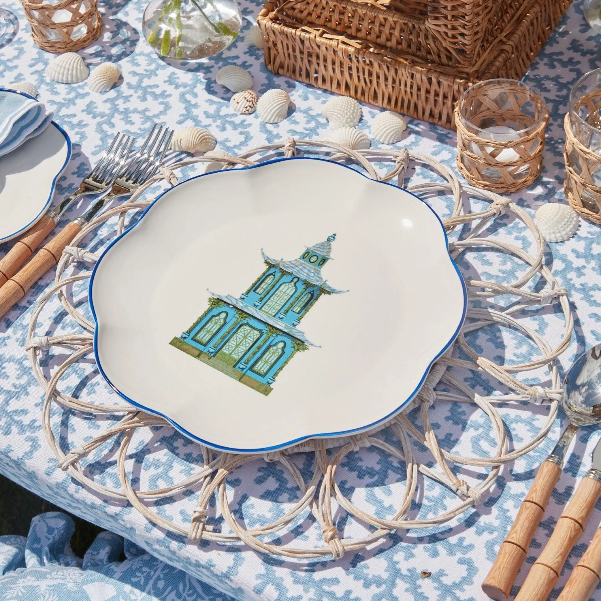Scalloped Pagoda Dinner Plate (Set Of 4)