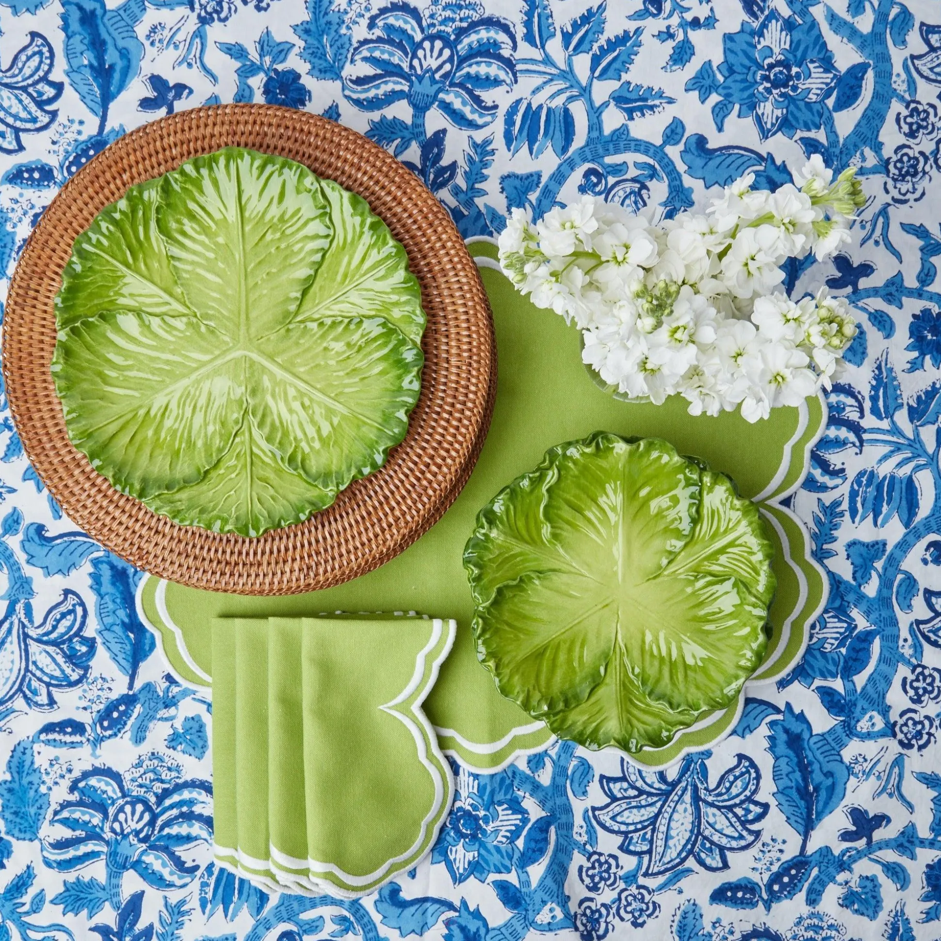 Serena Apple Green Scalloped Napkins (Set Of 4)