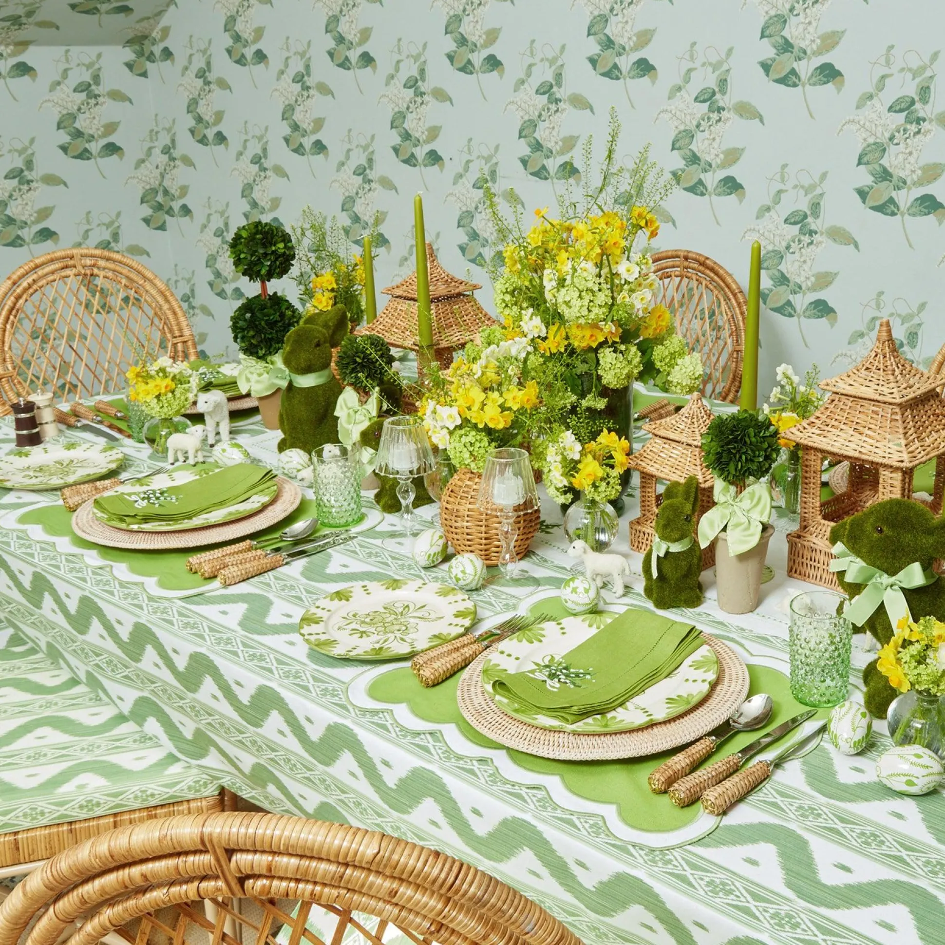 Serena Applique Green Placemats (Set Of 4)