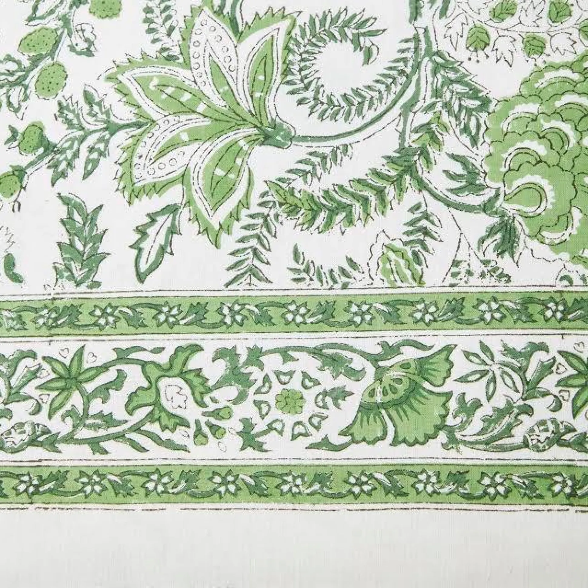 Serena Green Tablecloth