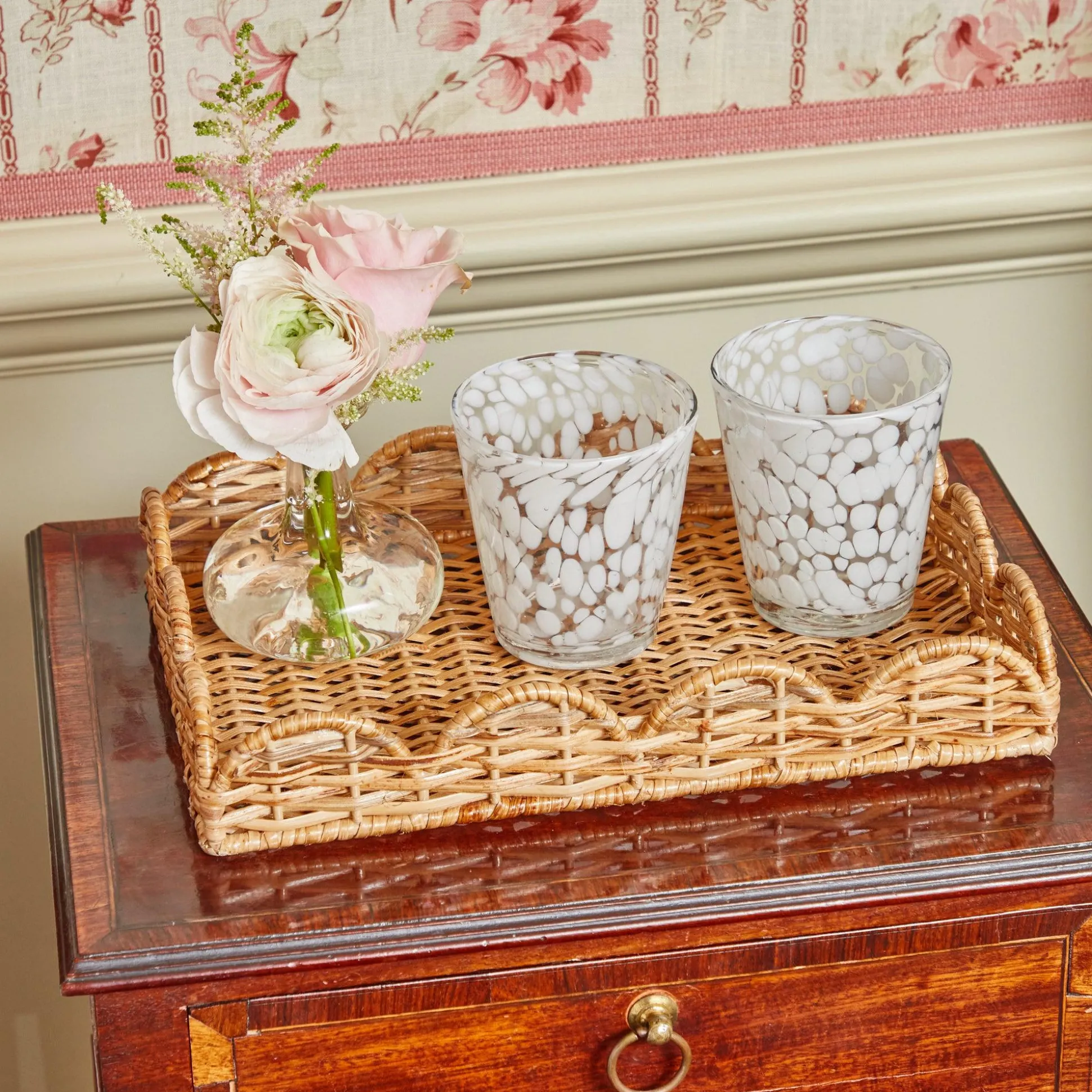Small Scalloped Rattan Tray